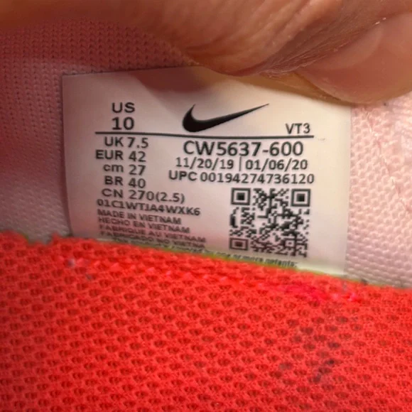 Nike Renew Run in the 'Pink Foam' women’s size 10 - Picture 11 of 11